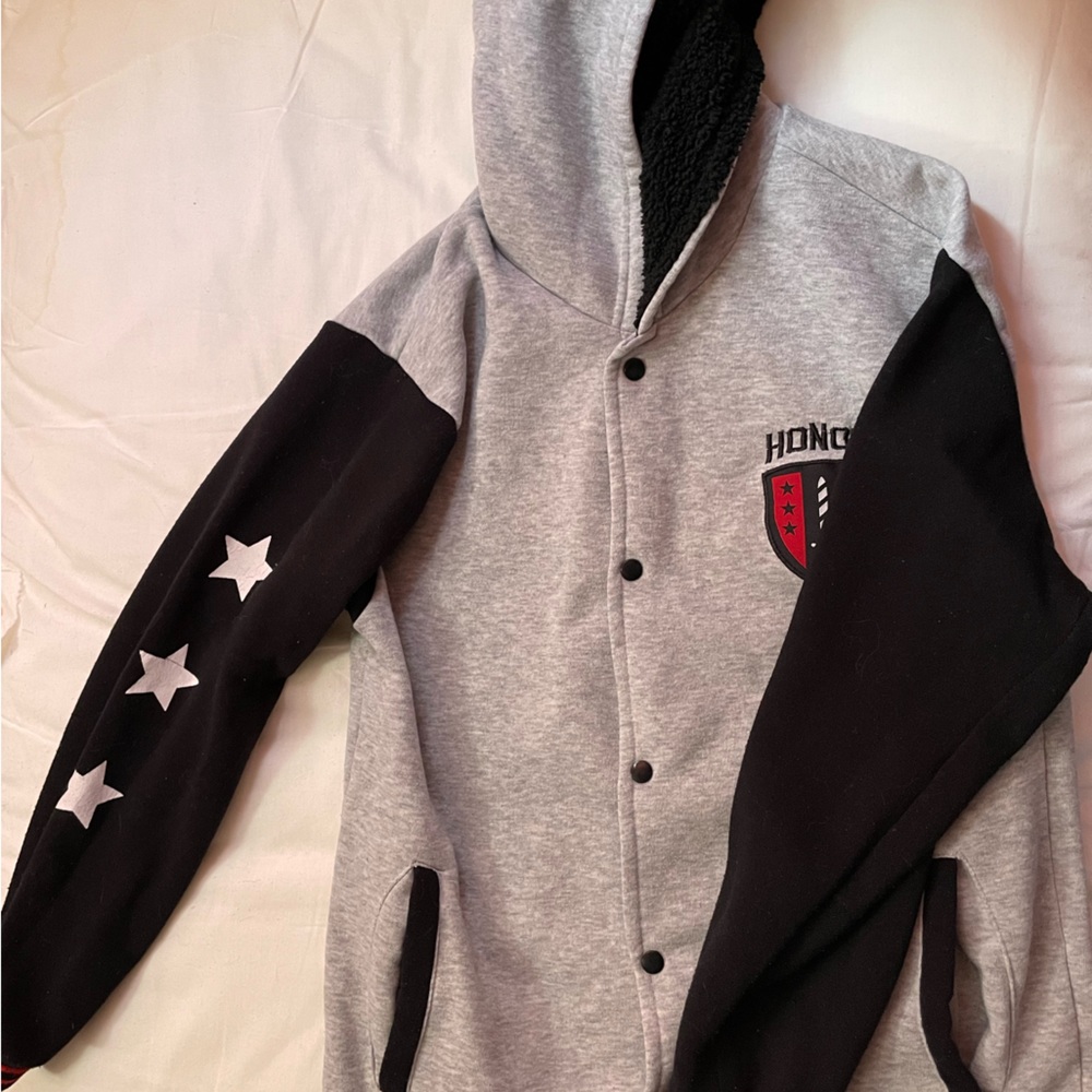 Bomber jacket with hood